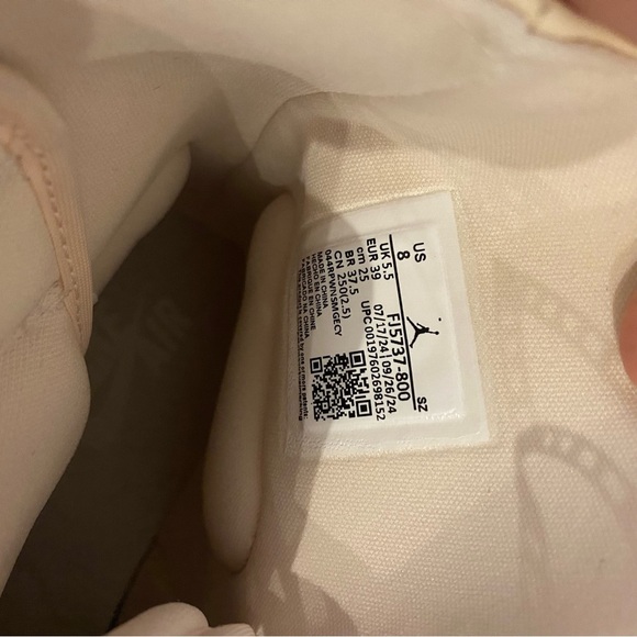 Nike Air Jordan 1 Brooklyn Guava Ice Sail Women's Cream/Pink Platform Boots Sz 8 - Picture 6 of 8